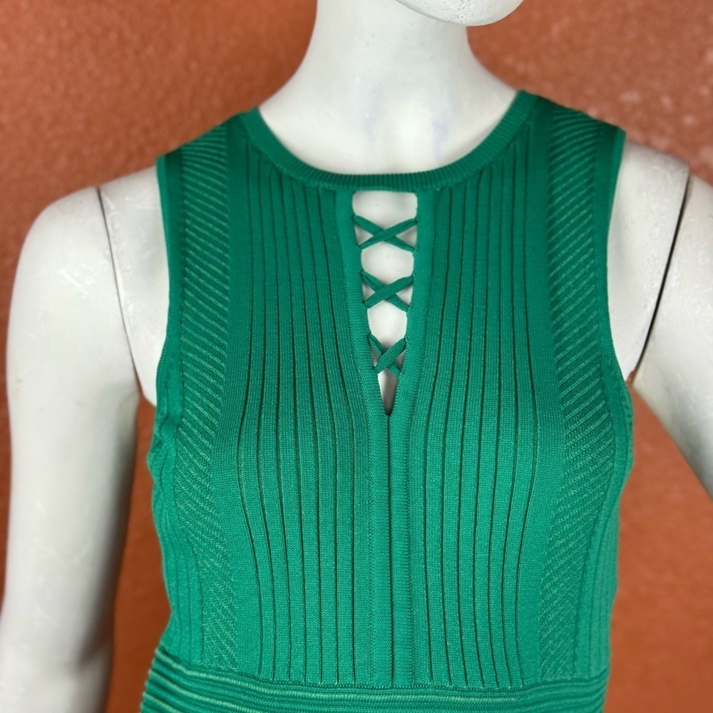Gabrielle Union Green Ribbed Sleeveless Bodycon Sweater Dress Size Large. A7 - Picture 8 of 17